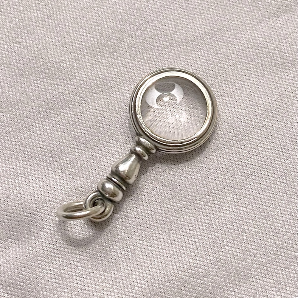 James Avery retired magnifying glass charm